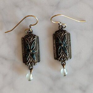 Vintage Look Rectangular Earrings with Floral Design